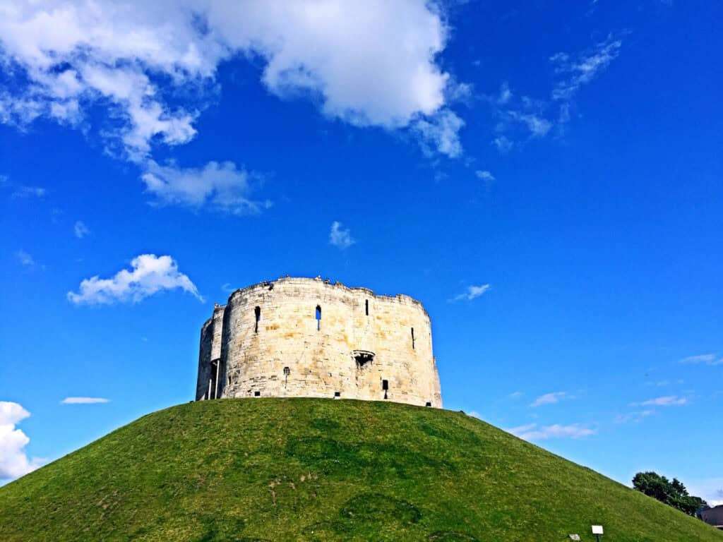 cliffords tower york view