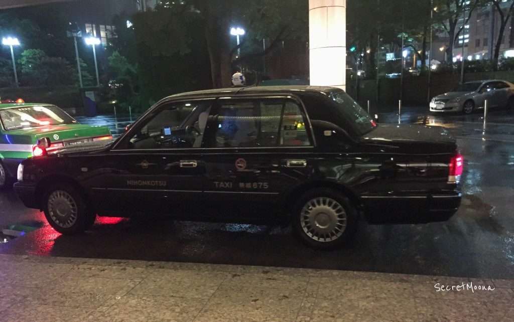 Respect Japanese customs around taxi