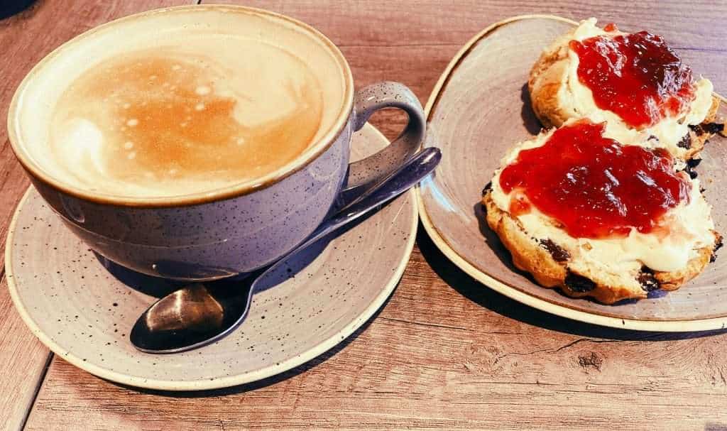 Coffee and scones - what to eat in Manchester