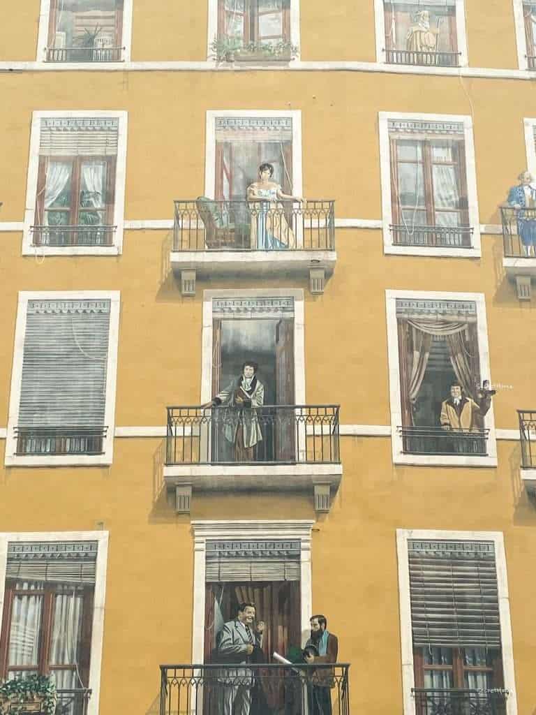 20 Incredible Things to Do in Lyon, France 30 Detail of Fresque des Lyonnais