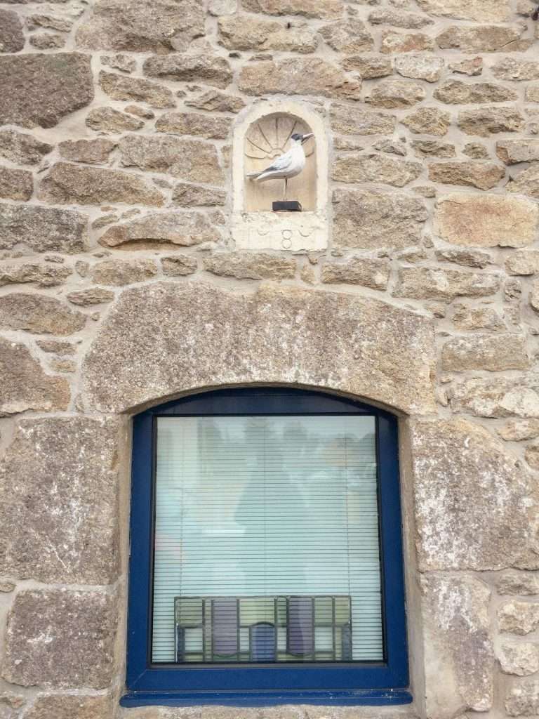 Detail of a wall in Arzon