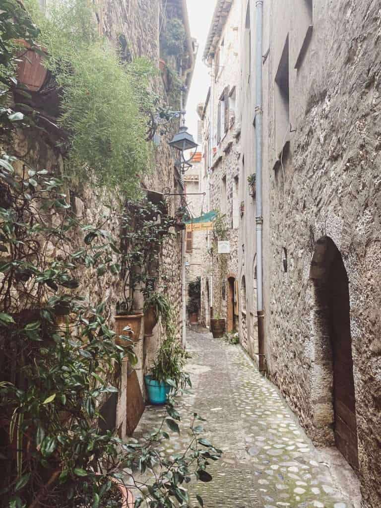 The Perfect 7-Day French Riviera Itinerary: Ultimate Côte d’Azur Travel Guide 42 Stone streets of Saint-Paul-de-Vence village