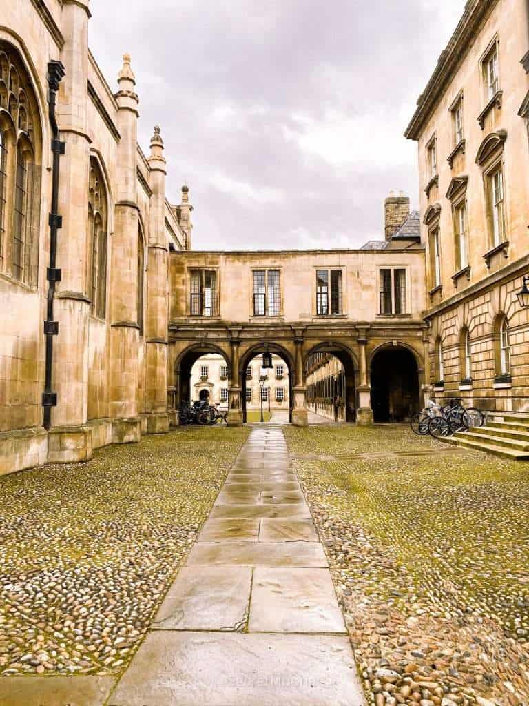 Things to do and see in Cambridge - Go on a walking tour