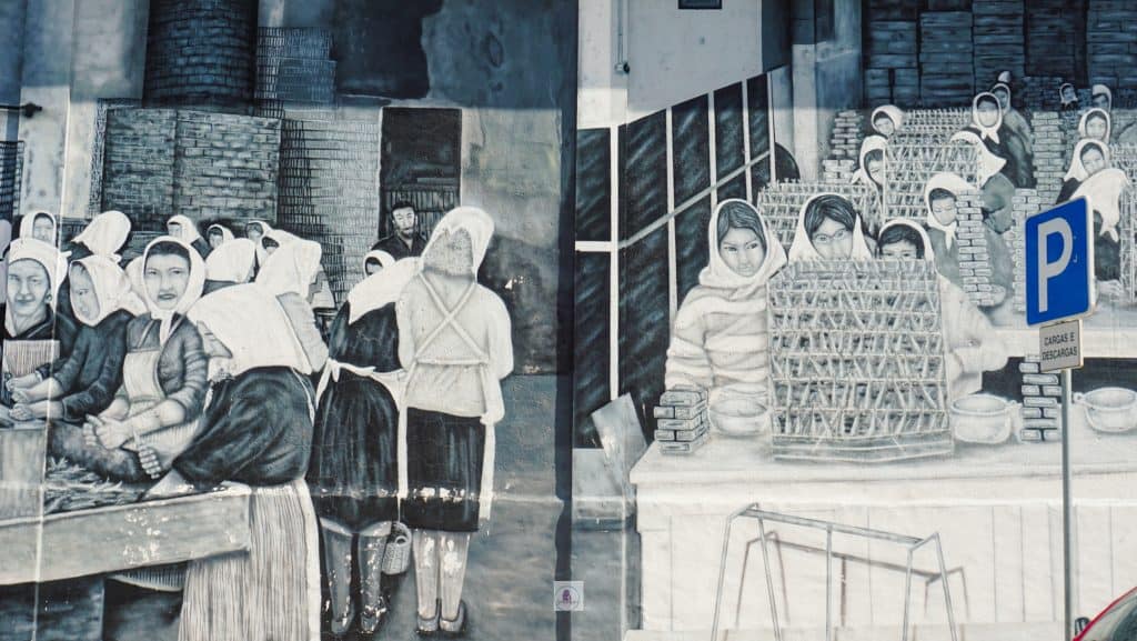 Murals depicting fishermen 's wife - Olhao, Portugal