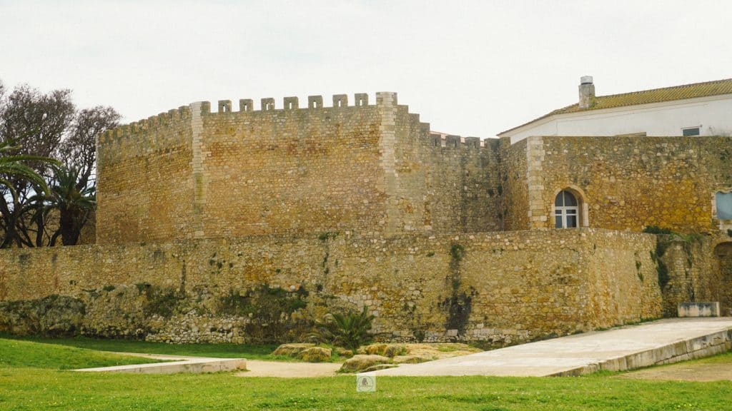 Things to do in Lagos - Visit the Lagos castle