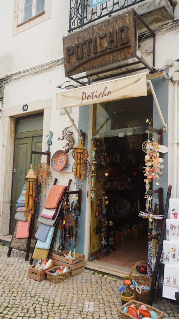 Get lost in the streets of Lagos, Portugal