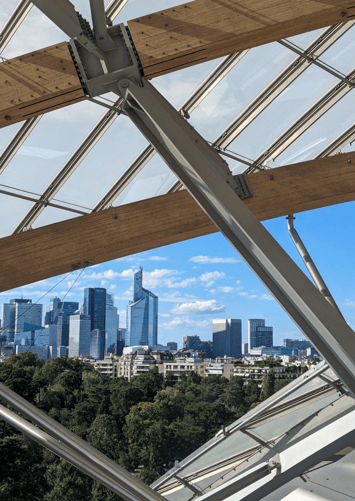La Défense District framed with the Louis Vuitton Foundation
