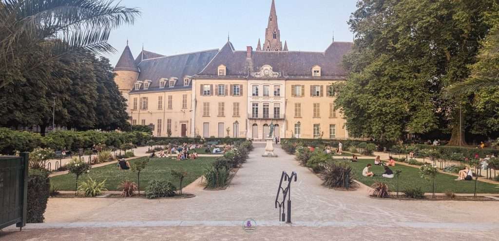 A Weekend Getaway: How to Make the Most of 2 Days in Grenoble 34 Jardin de Ville - 48 hours in Grenoble France