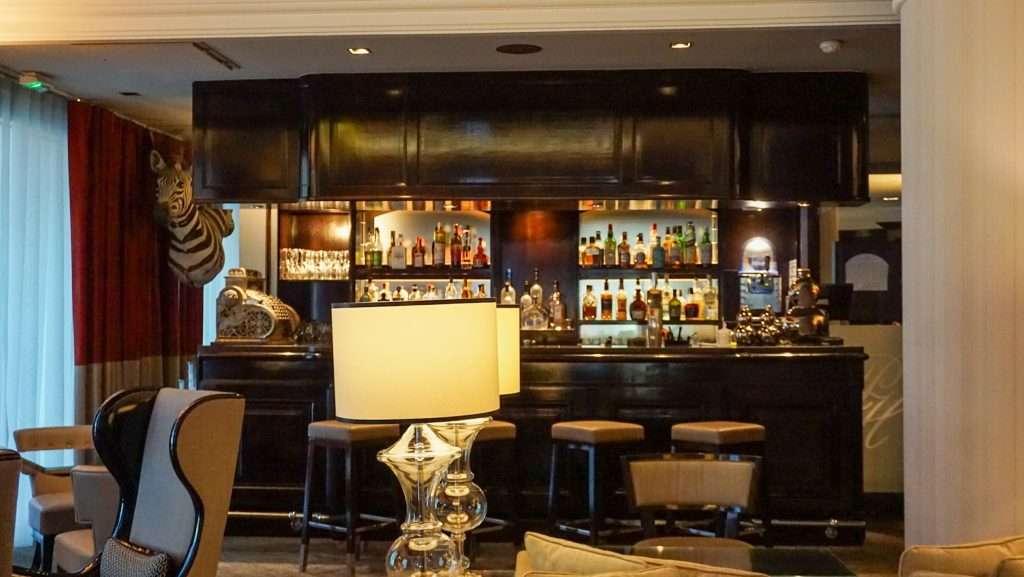 Bar lounge Le Zebre at Park Hotel Grenoble