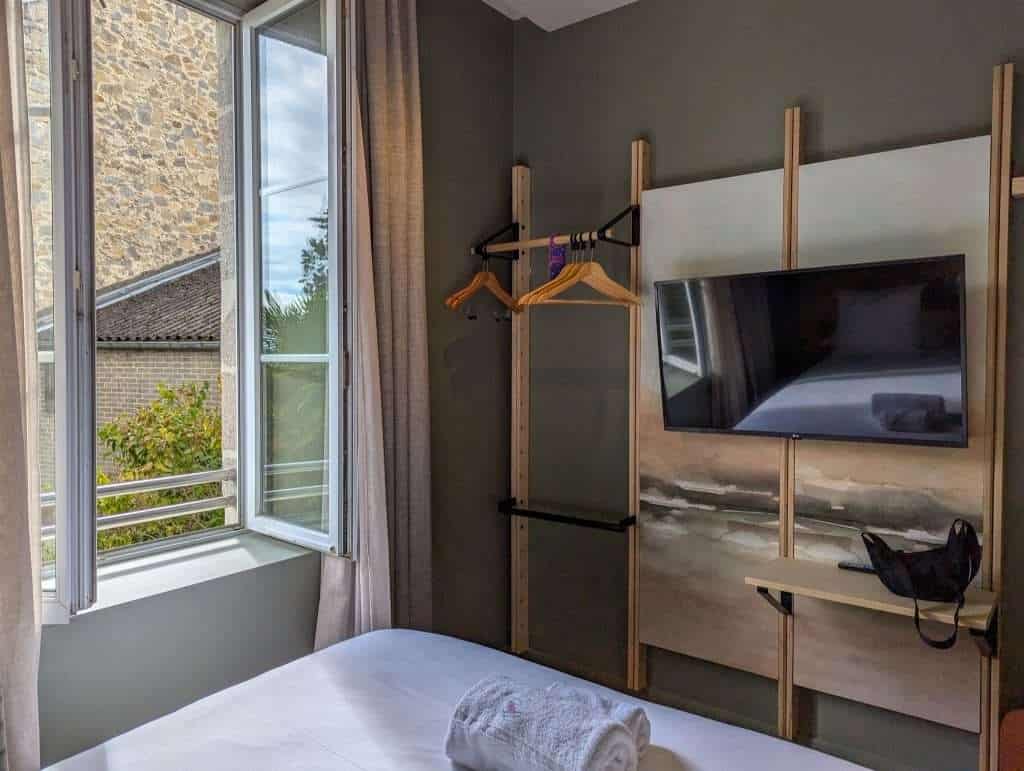 Standard room at Hôtel Gambettes - Encore Mieux  in Limoges