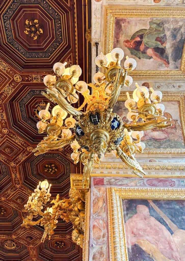 Interesting chandelier, Chateau de Fontainebleau