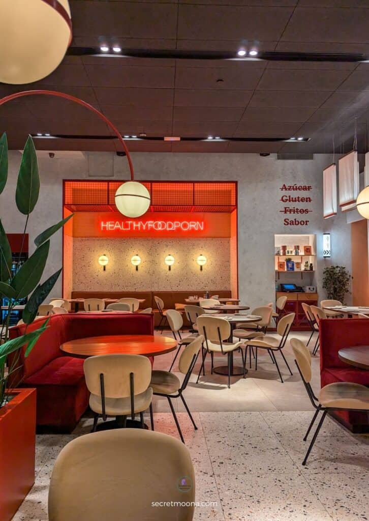 How to Experience the Best of Bilbao in Just 3 Days 26 Inside Naked & Sated Bilbao cafe