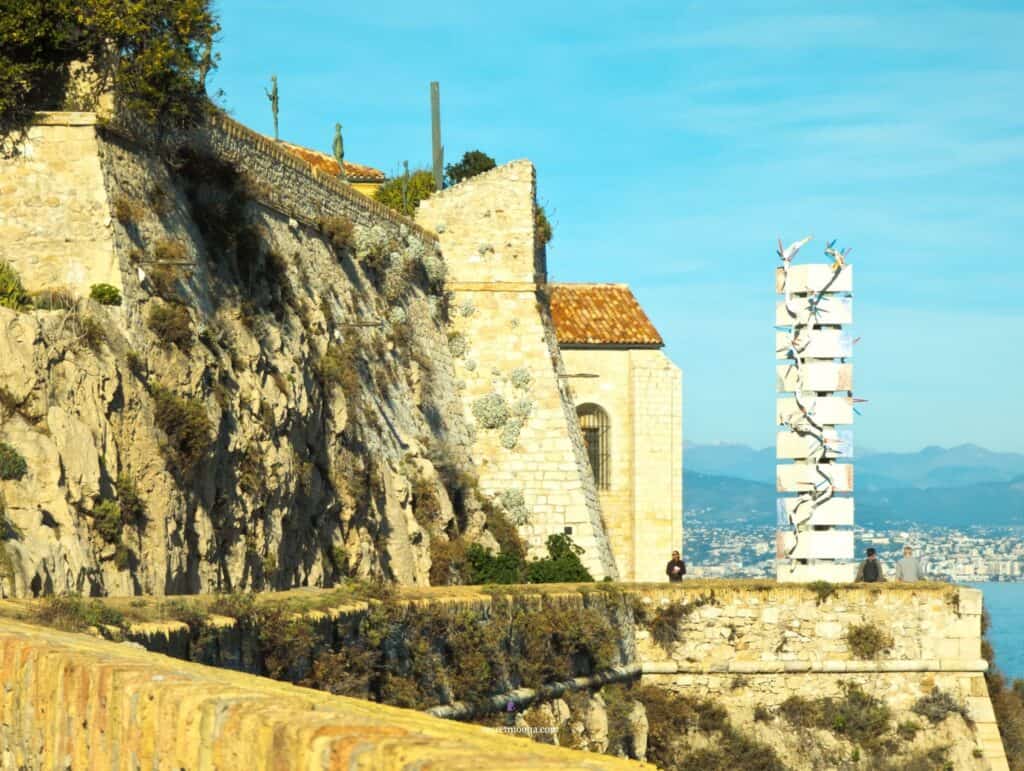 Colonne de la Mer sculpture near the Picasso Museum in Antibes. Things to do in Antibes on a day trip