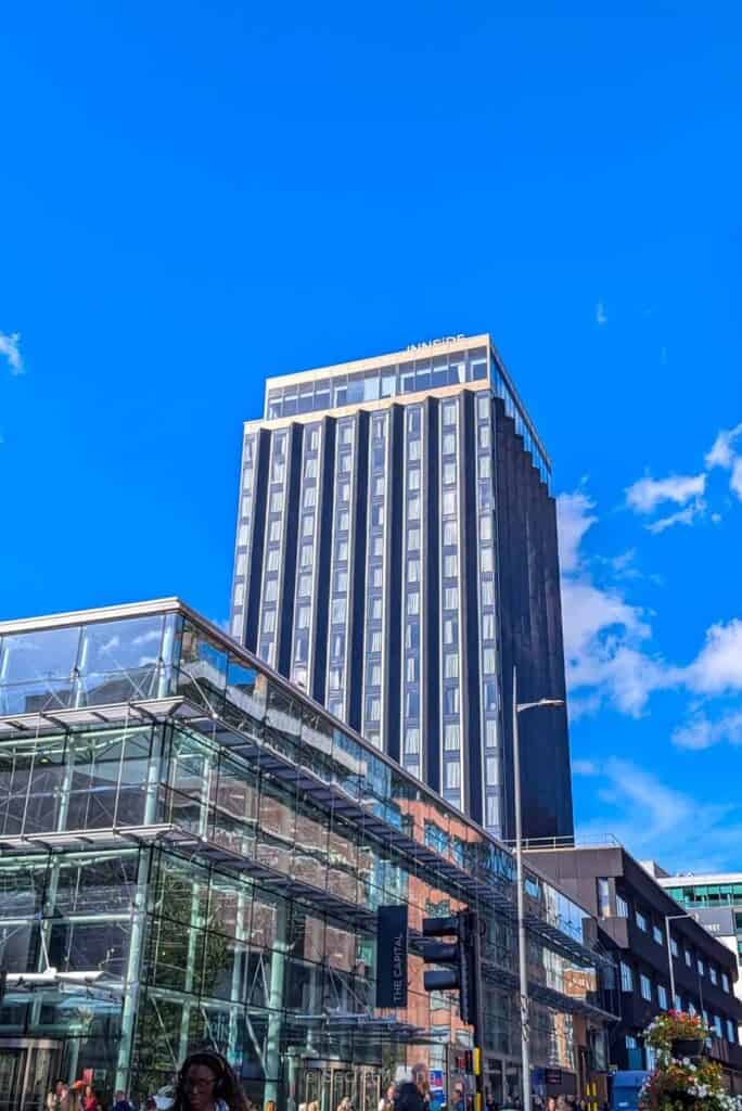 The INNSiDE by Meliá Liverpool tower on Old Hall Street against a blue sky